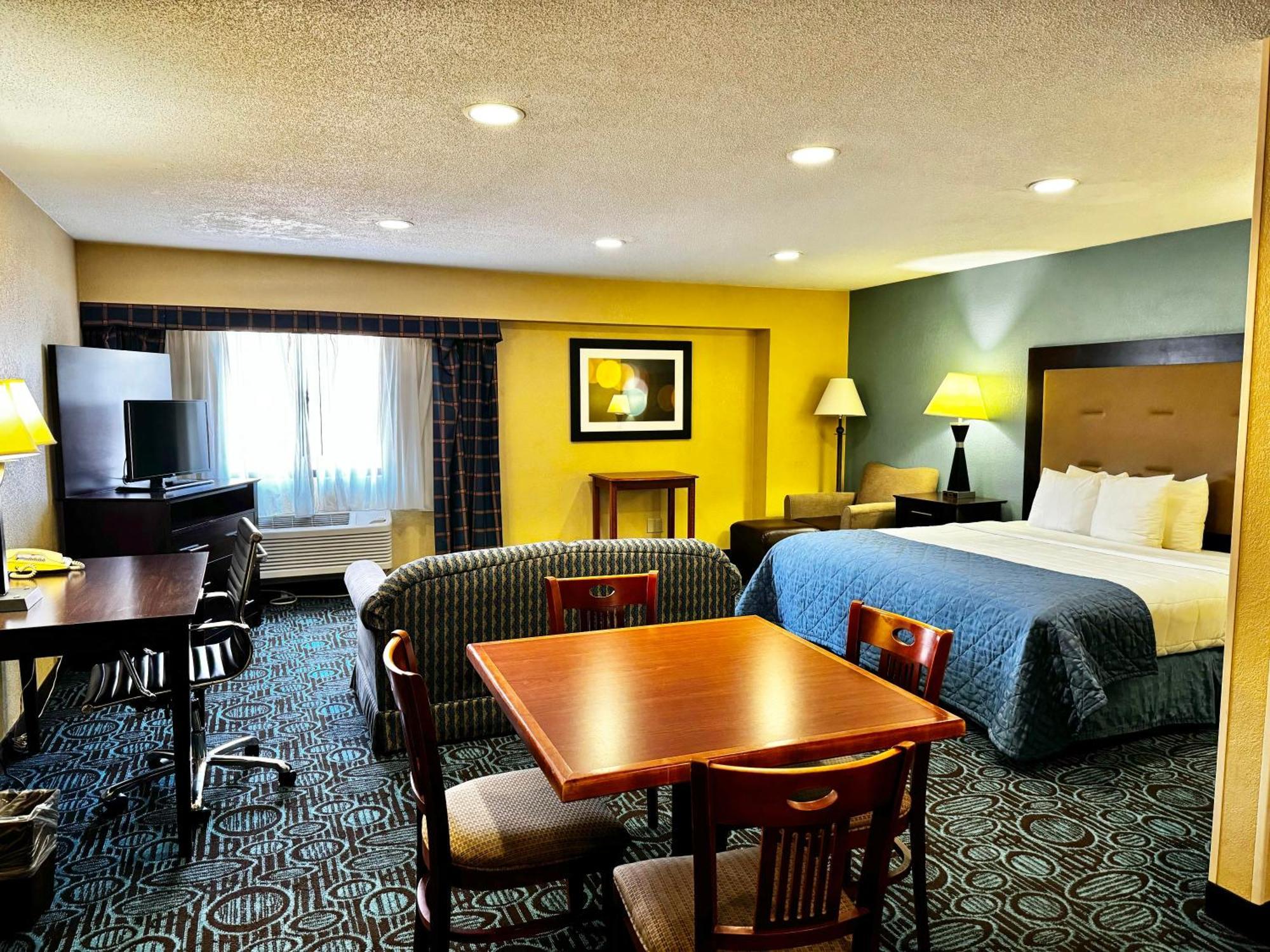 Regency Inn & Suites New London Mystic Exterior foto